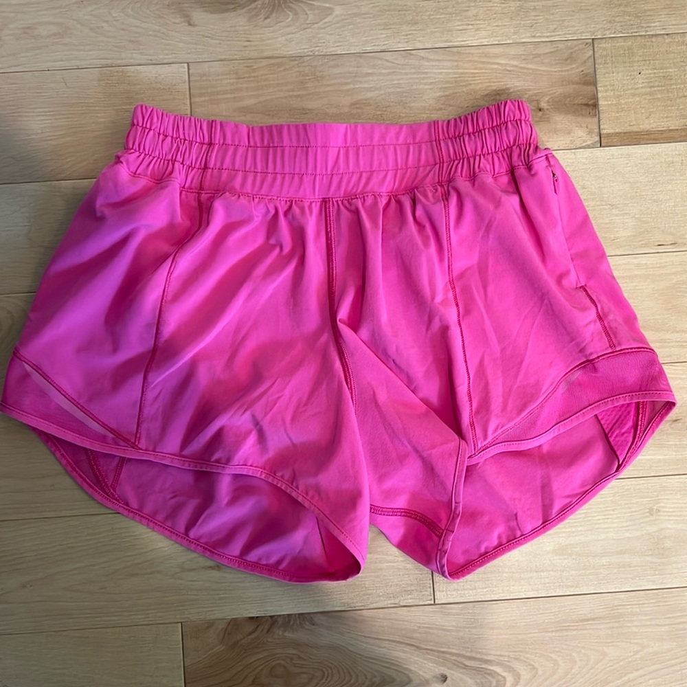 lululemon Hotty Hot Lined Short 4”, Sonic Pink, size 6 regular